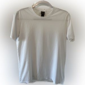 H&M Short Sleeve Tee. Size M. Color White.